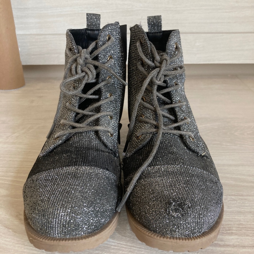 Pipperdoodles Charcoal Haze Boots lace up boots youth size 3
